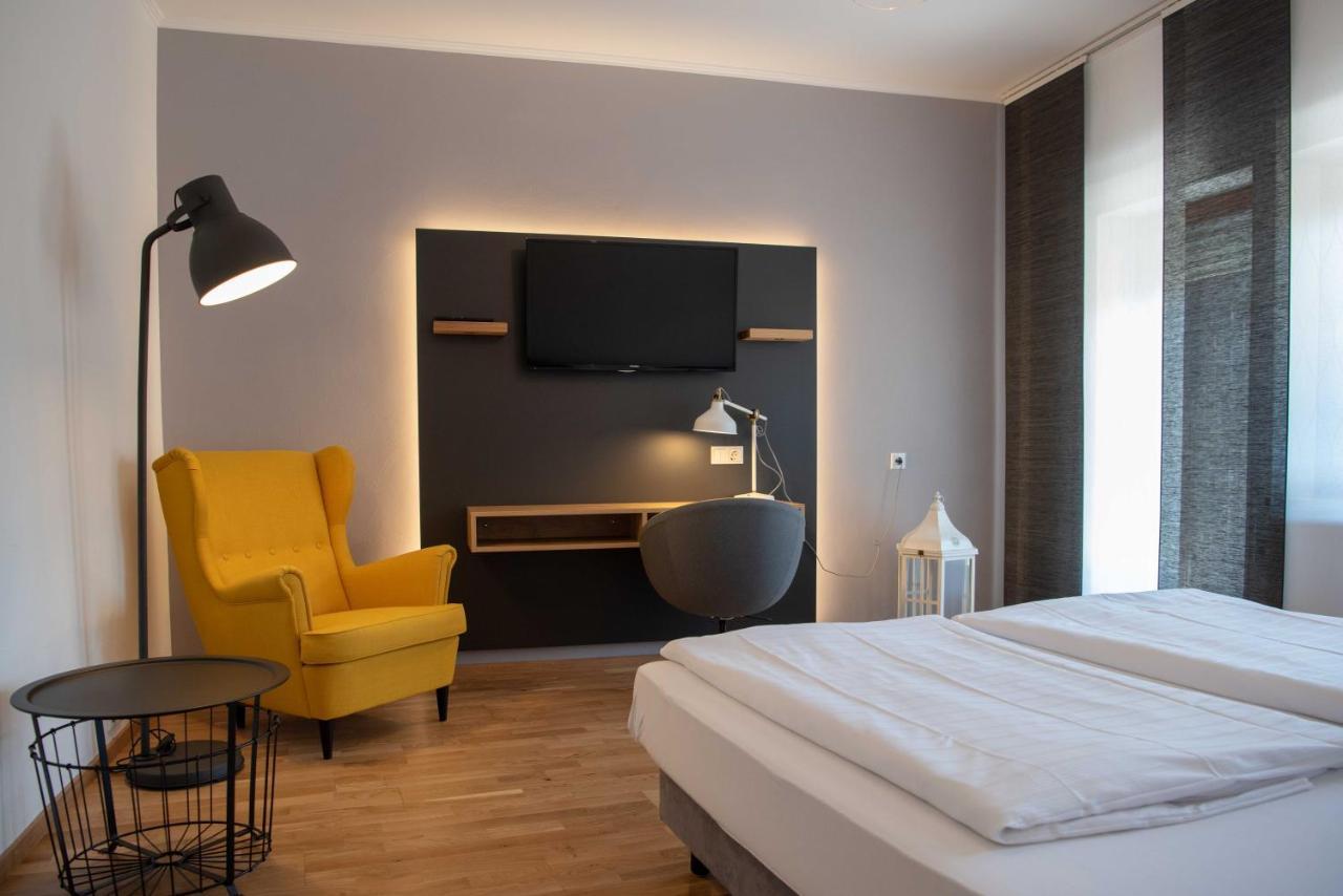 Wein Erlebnis Hotel Maimuehle Перл Екстериор снимка