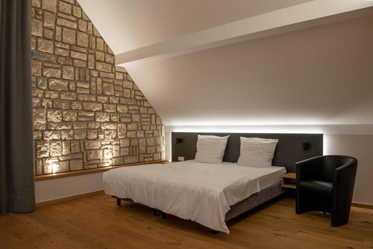 Wein Erlebnis Hotel Maimuehle Перл Екстериор снимка
